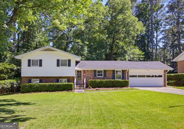 1st image of 3053 E Ramble Ln, Decatur, GA 30033 | MLS# 10810776