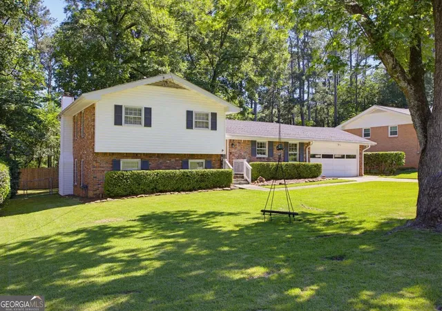 2nd image of 3053 E Ramble Ln, Decatur, GA 30033 | MLS# 10810776