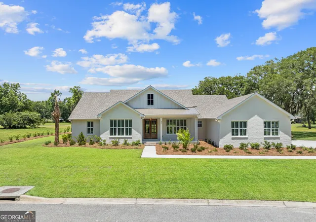 Homes for sale in Waverly, GA | 32 Pearl Ct, Waverly, GA 31565 | MLS# 10772564