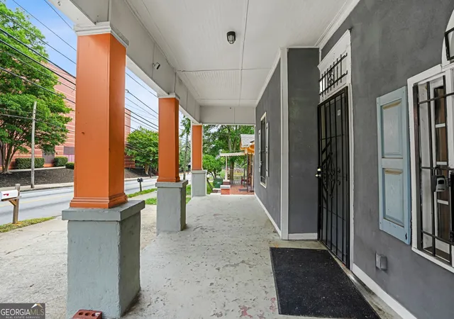 Photo 4 of Single family home for sale at 219 Joseph E Lowery Blvd Sw, Atlanta, GA 30314 | MLS# 10772654 | Listing updated on 2026-09-15