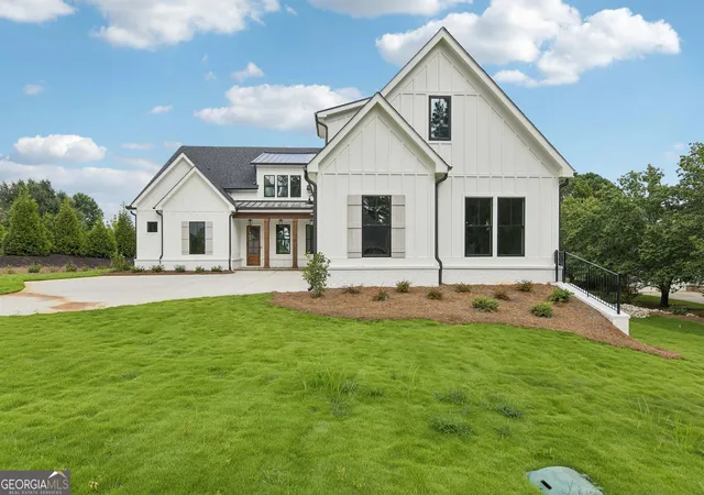 Photo 2 of Single family home for sale at 203 Eagles Wy, Eatonton, GA 31024 | MLS# 10770141 | Listing updated on 2026-08-24