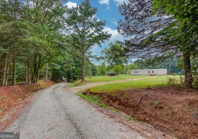 3rd image of 492 Gumlog Creek Rd, Martin, GA 30557 | MLS# 10807104