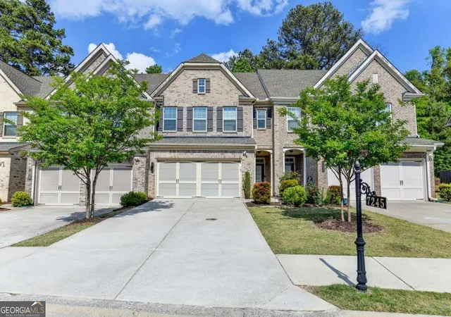Homes for sale in Cumming, GA | 7245 Heritage Oak Ct, Cumming, GA 30040 | MLS# 10740987