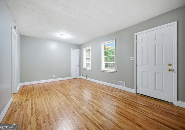 Photo 2 of Single family home for sale at 997 Pineglen Dr, Forest Park, GA 30297 | MLS# 10807246 | Listing updated on 2026-09-12