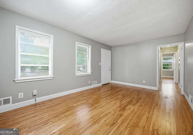Photo 3 of Single family home for sale at 997 Pineglen Dr, Forest Park, GA 30297 | MLS# 10807246 | Listing updated on 2026-09-12
