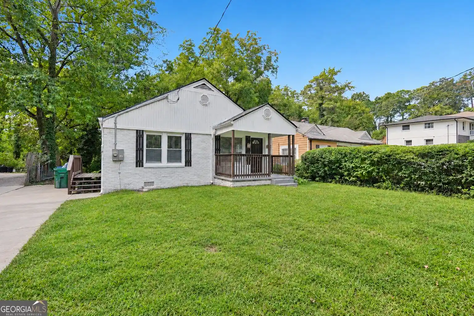 Photo 1 of Single family home for sale at 130 Stratford Dr Nw, Atlanta, GA 30311 | MLS# 10853061 | Listing updated on 2026-10-24