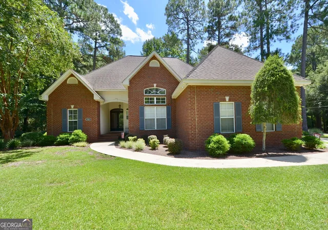 Photo 1 of Sale Pending at 989 Wood Valley Dr, Eastman, GA 31023 | MLS# 10824697 | Listing updated on 2026-09-09