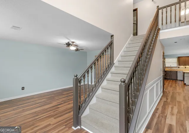 Photo 4 of Sale Pending at 424 Browning Fld Way, Hampton, GA 30228 | MLS# 10805731 | Listing updated on 2026-07-27