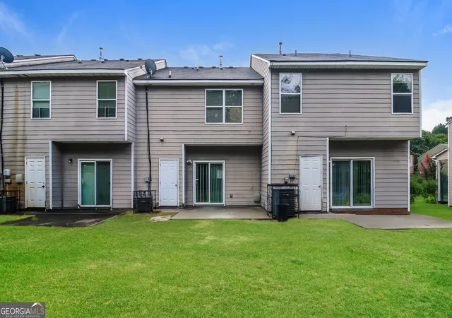 Homes for sale in Riverdale, GA | 6090 Oak Bend Ct, Riverdale, GA 30296 | MLS# 10805654