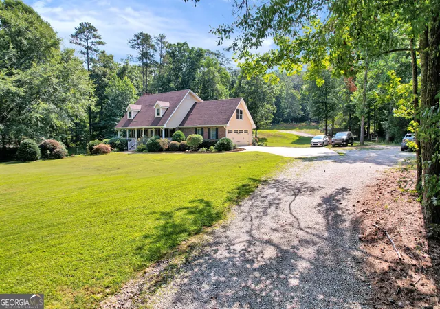 Photo 2 of Sale Pending at 3157 E Fairview Rd Sw, Mcdonough, GA 30252 | MLS# 10796390 | Listing updated on 2026-09-15