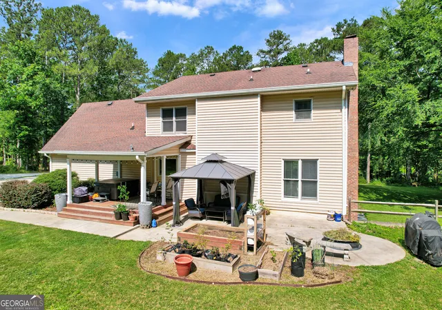 Photo 4 of Sale Pending at 3157 E Fairview Rd Sw, Mcdonough, GA 30252 | MLS# 10796390 | Listing updated on 2026-09-15