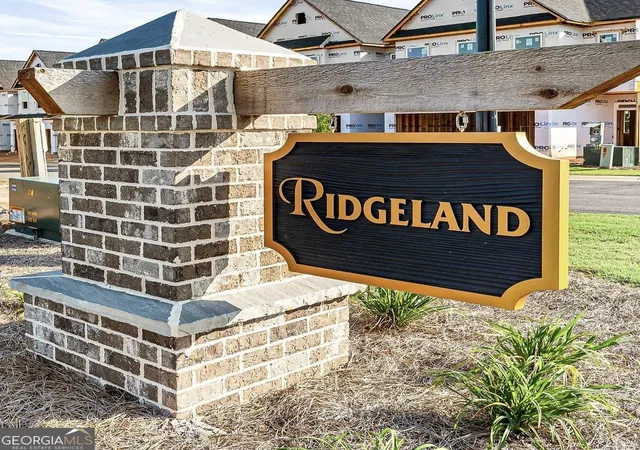 3rd image of 40 Crest Dr #24, Hartwell, GA 30643 | MLS# 10810579