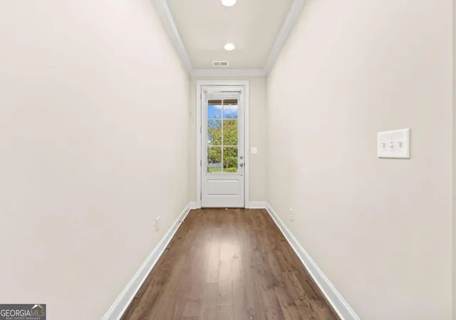 3rd image of 2028 Glenview Park Cir, Duluth, GA 30097 | MLS# 10826016