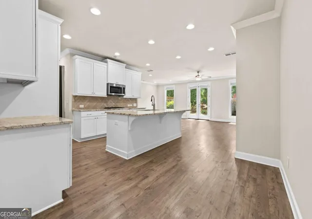 4th image of 2028 Glenview Park Cir, Duluth, GA 30097 | MLS# 10826016