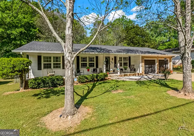 2nd image of 4393 Housworth Dr, Lithonia, GA 30038 | MLS# 10734061