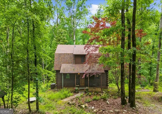 Photo 2 of Single family home for sale at 15 Bailey St, Whitesburg, GA 30185 | MLS# 10654885 | Listing updated on 2026-06-07