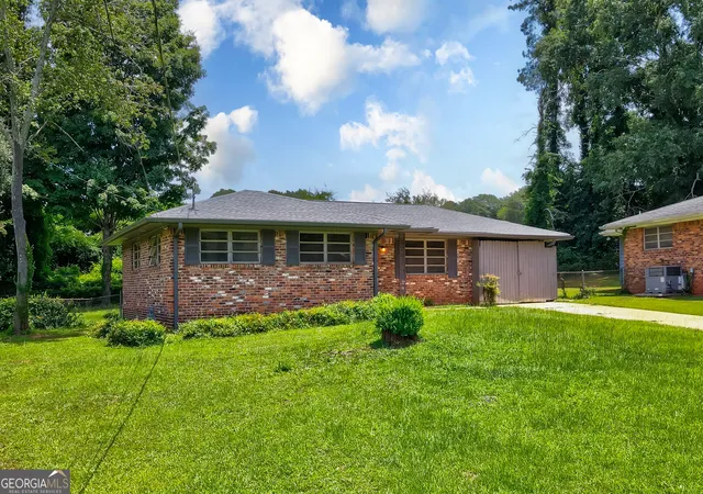 2nd image of 3282 Convair Ln, Decatur, GA 30032 | MLS# 10804371