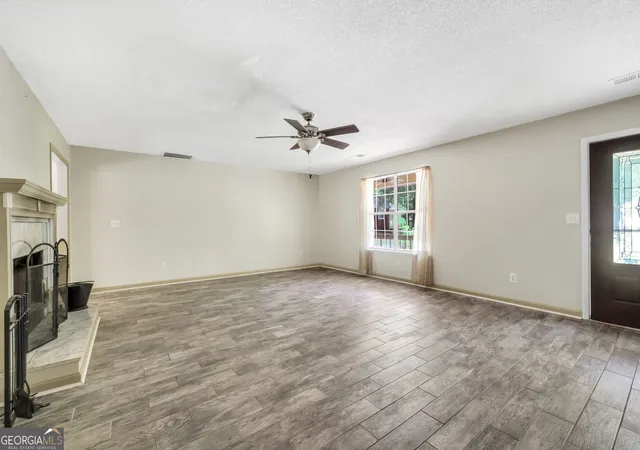 Photo 4 of Sale Pending at 715 Concord Rd, Shady Dale, GA 31085 | MLS# 10757765 | Listing updated on 2026-10-02