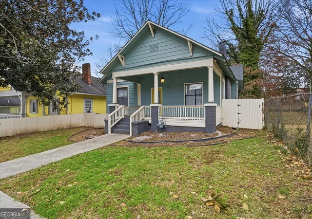 Homes for sale in Atlanta, GA | 1129 Arlington Ave Sw, Atlanta, GA 30310 | MLS# 10674136