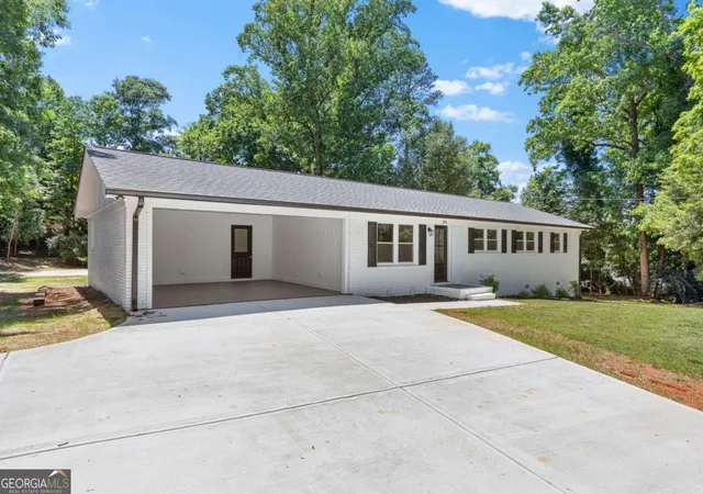 Photo 1 of Single family home for sale at 150 Cherokee Ct, Athens, GA 30606 | MLS# 10774840 | Listing updated on 2026-08-27