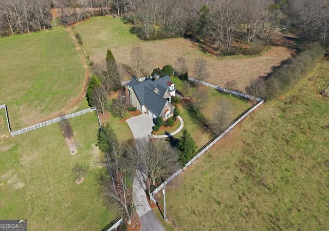 2nd image of 220 Mckenzie Bridge Rd, Carrollton, GA 30116 | MLS# 10765023