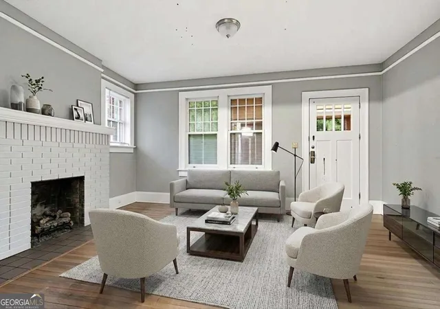 Photo 3 of Single family home for sale at 675 Holderness St Sw, Atlanta, GA 30310 | MLS# 10825572 | Listing updated on 2026-09-07