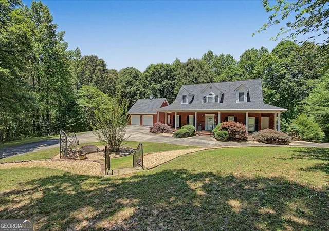 Photo 1 of Single family home for sale at 1136 Cole Lake Rd, Dallas, GA 30157 | MLS# 10782440 | Listing updated on 2026-08-15