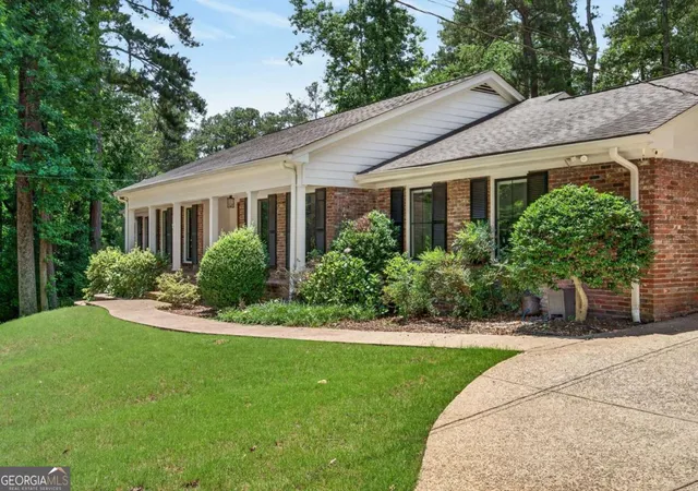 3rd image of 2085 Mount Paran Rd Nw, Atlanta, GA 30327 | MLS# 10784191