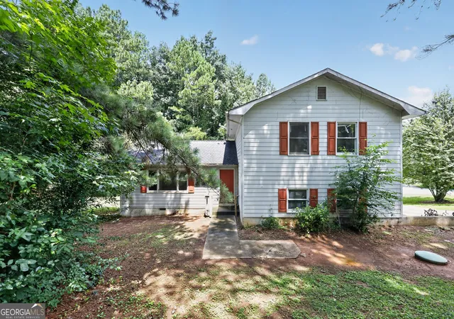 1st image of 575 Oak Springs Dr Nw, Lawrenceville, GA 30043 | MLS# 10807976