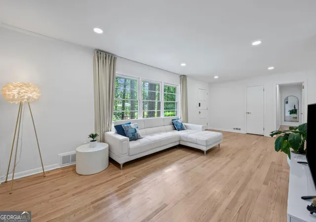 4th image of 2238 Pinecliff Dr Ne, Atlanta, GA 30345 | MLS# 10817870