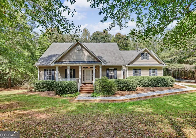 Photo 1 of Single family home for sale at 830 Lord Fleming Rd, Comer, GA 30629 | MLS# 10857451 | Listing updated on 2026-10-26