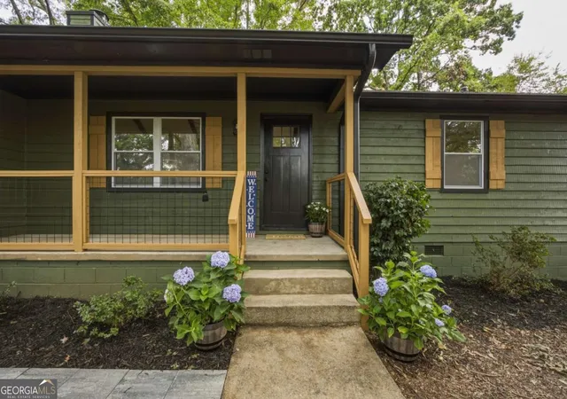 2nd image of 1120 Kinnett Rd, Covington, GA 30016 | MLS# 10809621