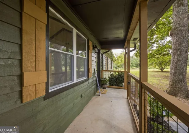 3rd image of 1120 Kinnett Rd, Covington, GA 30016 | MLS# 10809621
