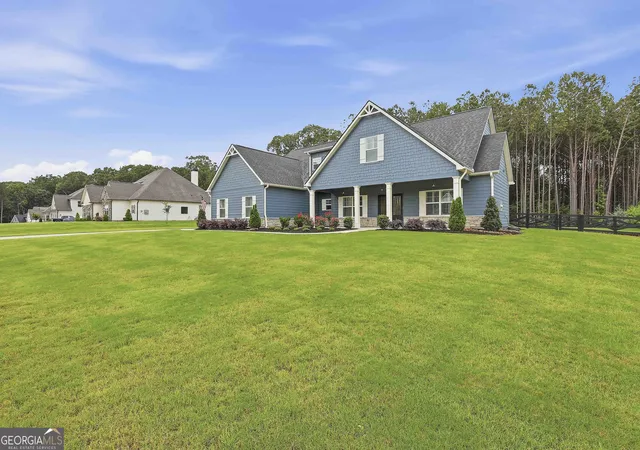 Photo 2 of Single family home for sale at 130 Maple Ln, Williamson, GA 30292 | MLS# 10824060 | Listing updated on 2026-08-26