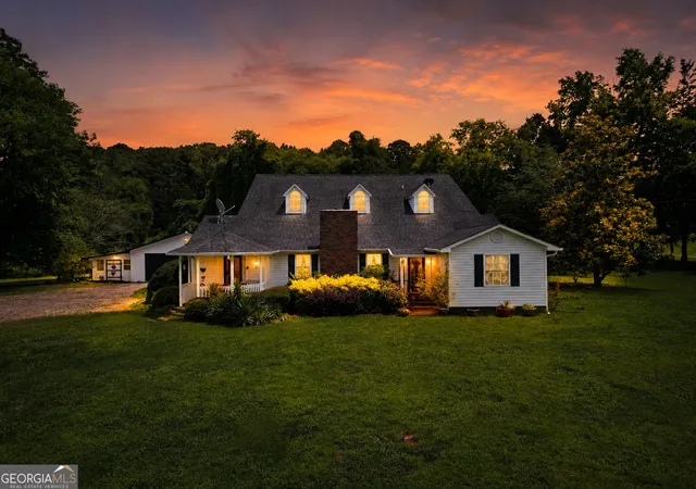 2nd image of 5627 Cave Spring Rd Sw, Cave Spring, GA 30124 | MLS# 10796387