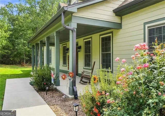 Photo 4 of Single family home for sale at 145 Ridgeline Rd, Talking Rock, GA 30175 | MLS# 10835632 | Listing updated on 2026-09-11
