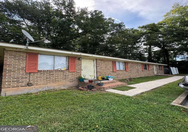 1st image of 912 W Crawford St, Dalton, GA 30720 | MLS# 10594215