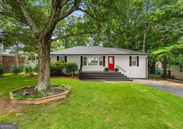 1st image of 1546 Cloverdale Dr Se, Marietta, GA 30067 | MLS# 10813005