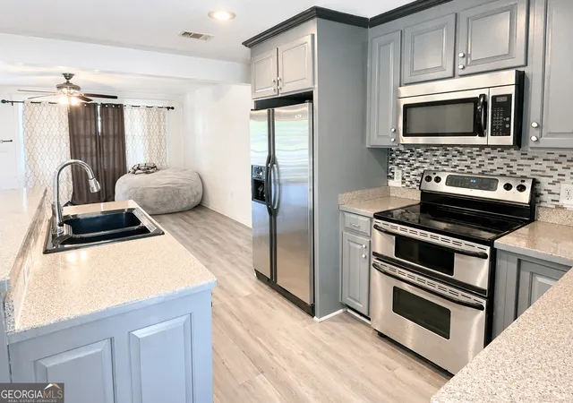 5th image of 422 S Macon St, Ludowici, GA 31316 | MLS# 10738284