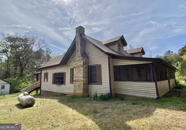 2nd image of 2950 Miller Bottom Rd, Conyers, GA 30012 | MLS# 10722124