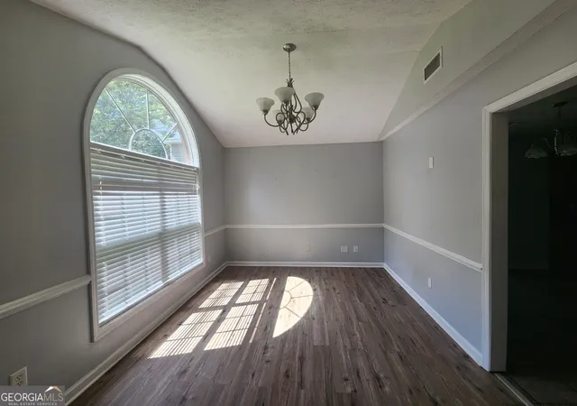 3rd image of 526 Vista Dr, Columbus, GA 31907 | MLS# 10822332