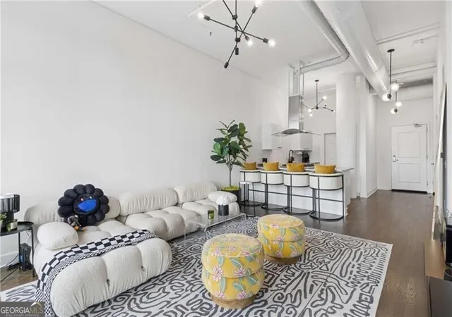 Condo for sale at 3820 Roswell Rd Ne #1005, Atlanta, GA 30342 | MLS# 10824919 | Listing updated on 2026-08-27