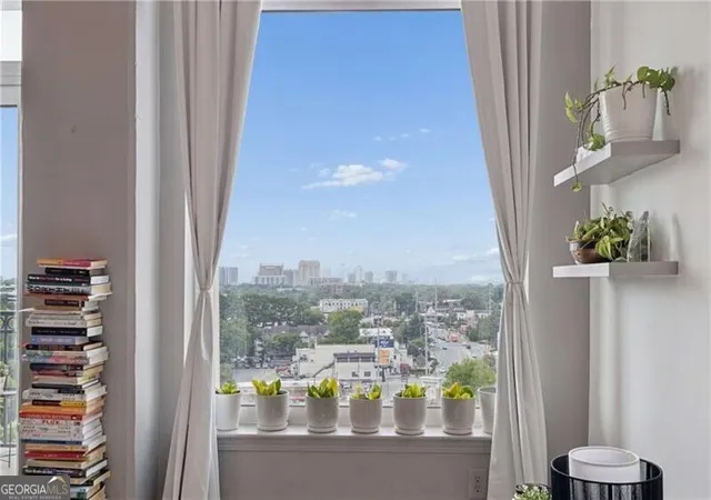 Photo 3 of Condo for sale at 3820 Roswell Rd Ne #1005, Atlanta, GA 30342 | MLS# 10824919 | Listing updated on 2026-08-27