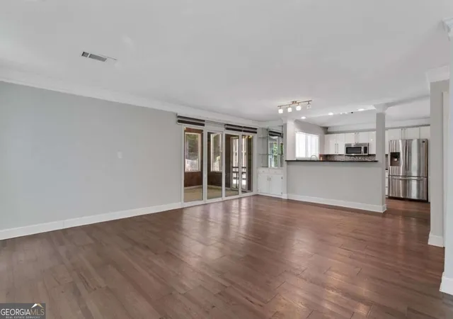 Photo 3 of Townhouse for sale at 1452 Briaroaks Trl Ne, Atlanta, GA 30329 | MLS# 10829614 | Listing updated on 2026-09-18