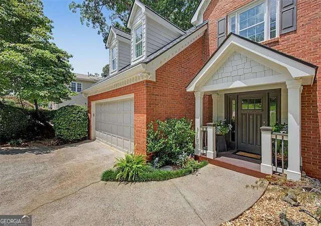 Photo 3 of Sale Pending at 1123 Arborhill Dr, Woodstock, GA 30189 | MLS# 10807937 | Listing updated on 2026-08-24