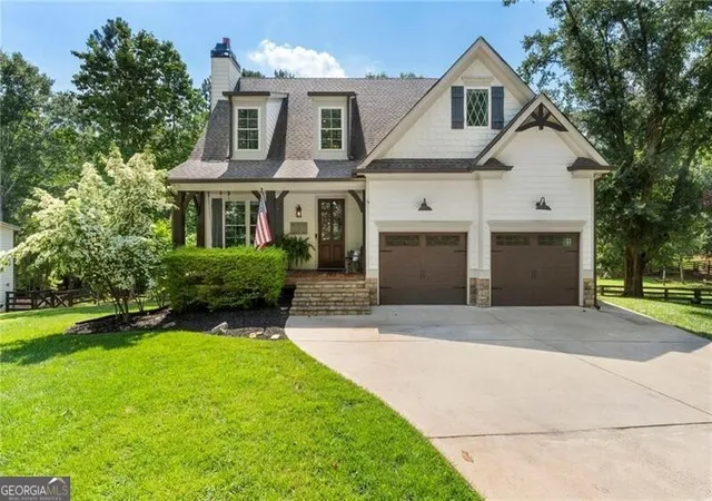 1st image of 230 Mcarthur Dr, Canton, GA 30115 | MLS# 10784770