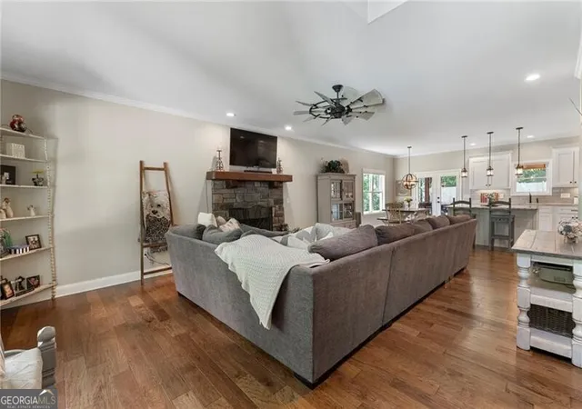 3rd image of 230 Mcarthur Dr, Canton, GA 30115 | MLS# 10784770
