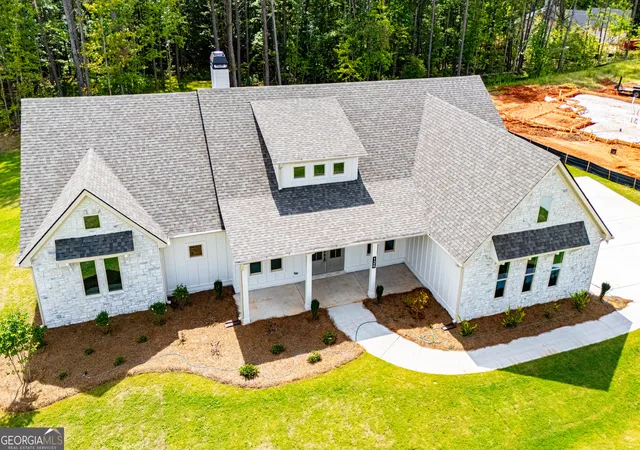 Homes for sale in Roopville, GA | 126 Woodford Dr, Roopville, GA 30170 | MLS# 10709105