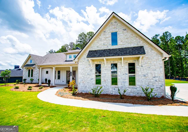 Homes for sale in Roopville, GA | 126 Woodford Dr, Roopville, GA 30170 | MLS# 10709105