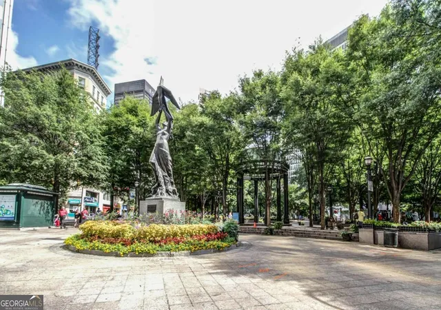 Listing Photo 2 - Condo for sale in building located at 32 Peachtree St Nw, Atlanta, GA 30303 - Unit #1101